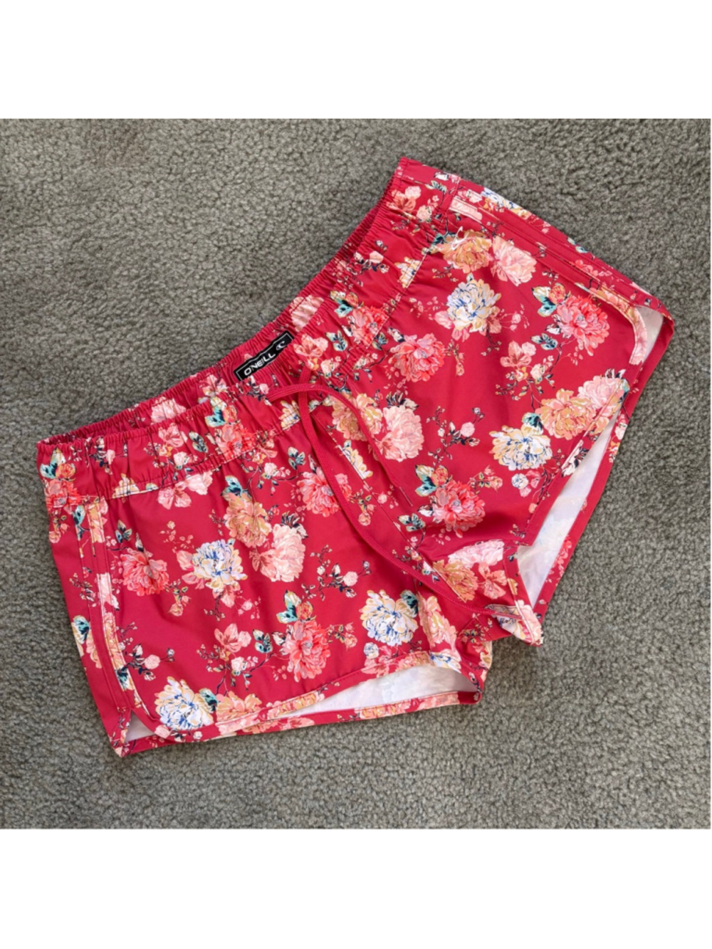 NWOT ONEILL LANEY 2" PRINTED STRETCH BOARDSHORT IN CRYSANTHEMUM | Sz Lg